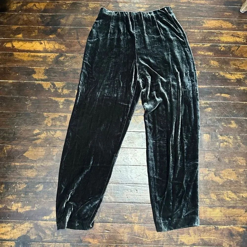 Lafayette 148 gray velvet luxe straight leg pull on pants